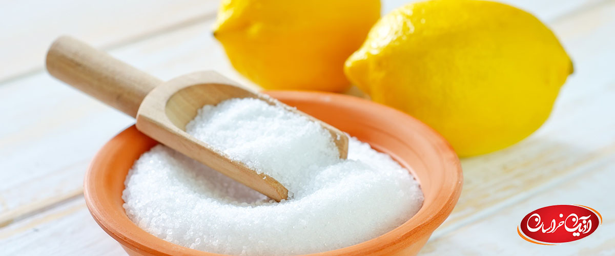 استفاده از محلول لیمو یا اسید سیتریک برای جلوگیری از سیاه شدن میوه